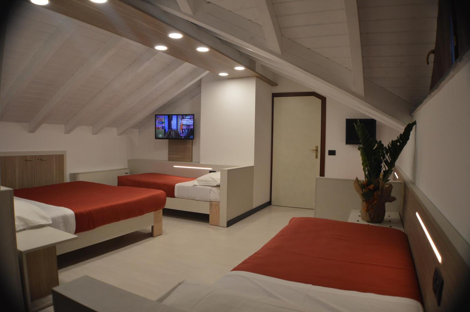 Sempione Hotel Malpensa Casorate Sempione Room photo