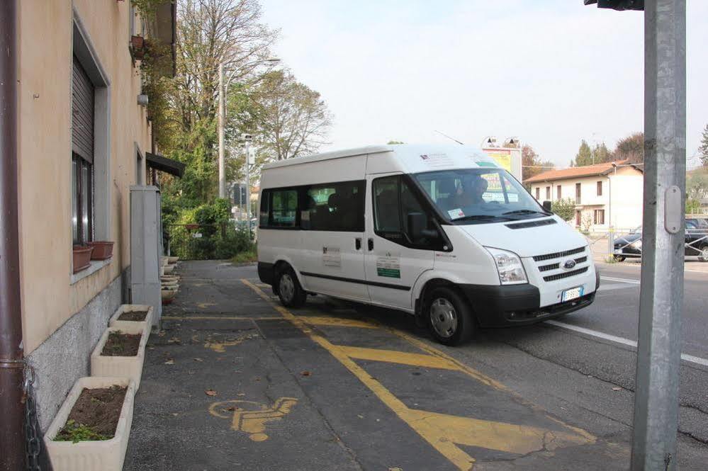 Sempione Hotel Malpensa Casorate Sempione Exterior photo